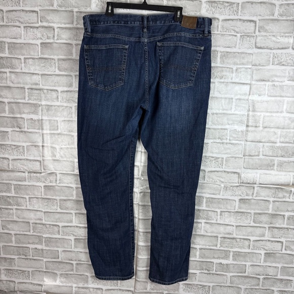 Lucky Brand 329 Classic Straight Leg Dark Wash Denim Jeans Mens 42 x 34 Stretch - Picture 3 of 13